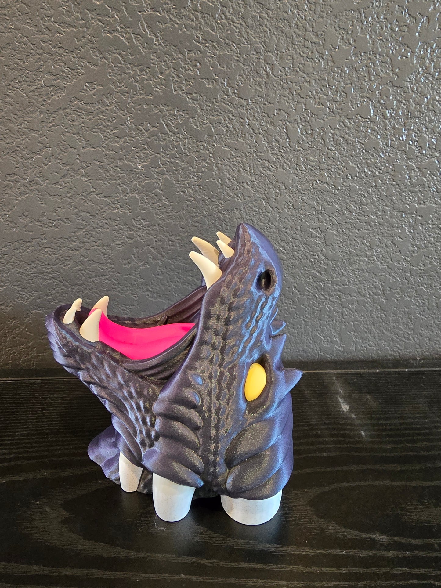 Dragon Head Controller Holder