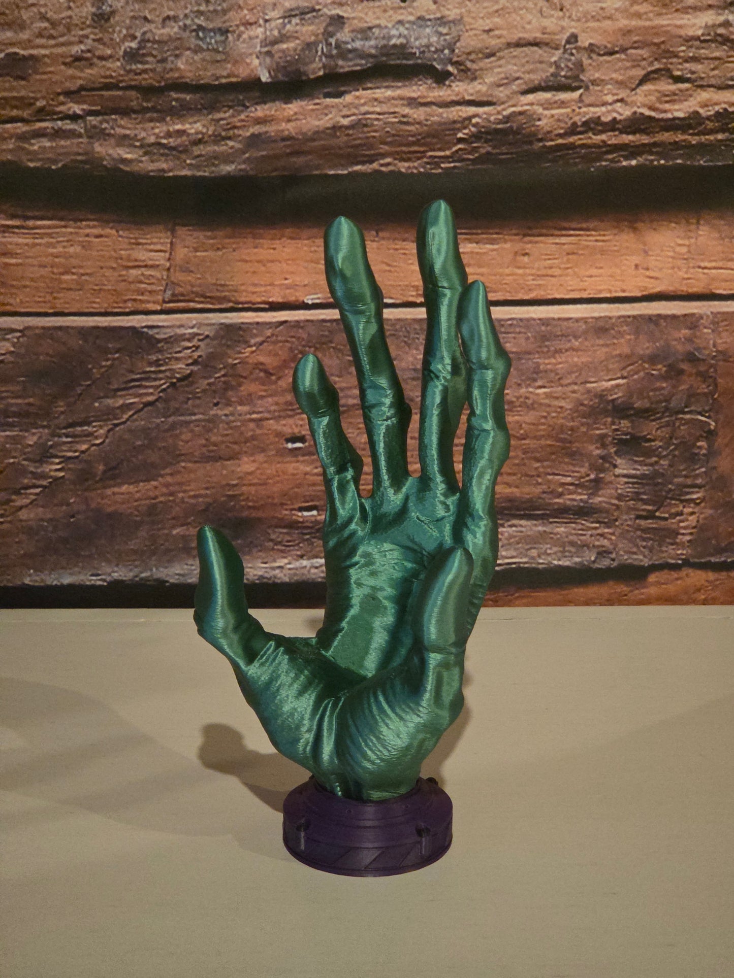 6 finger Alien Controller Holder