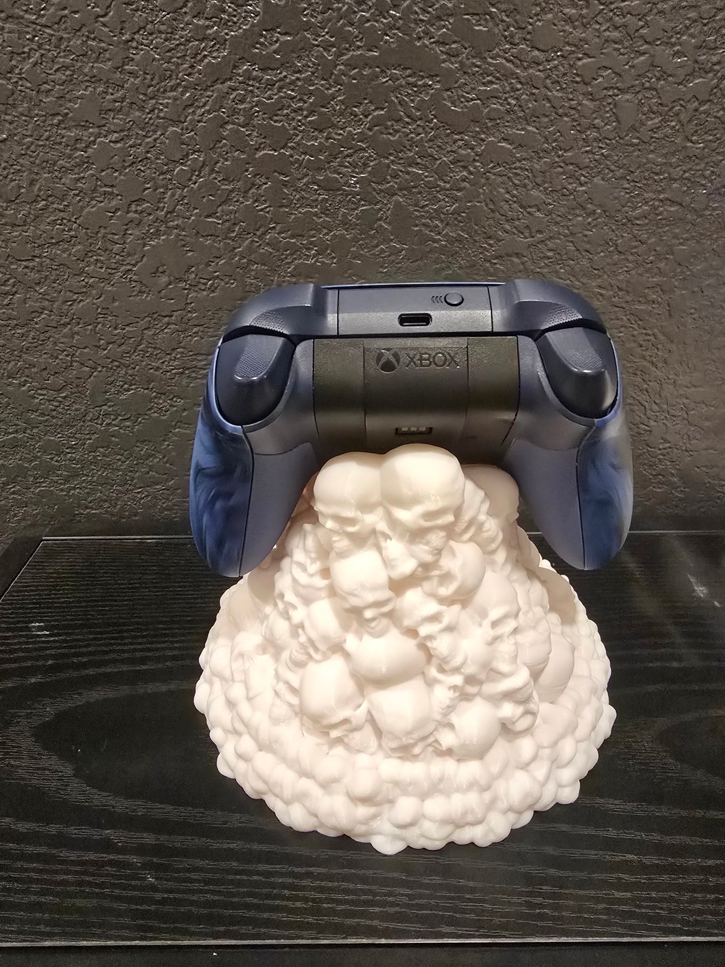 Pile of Skulls Controller Holder