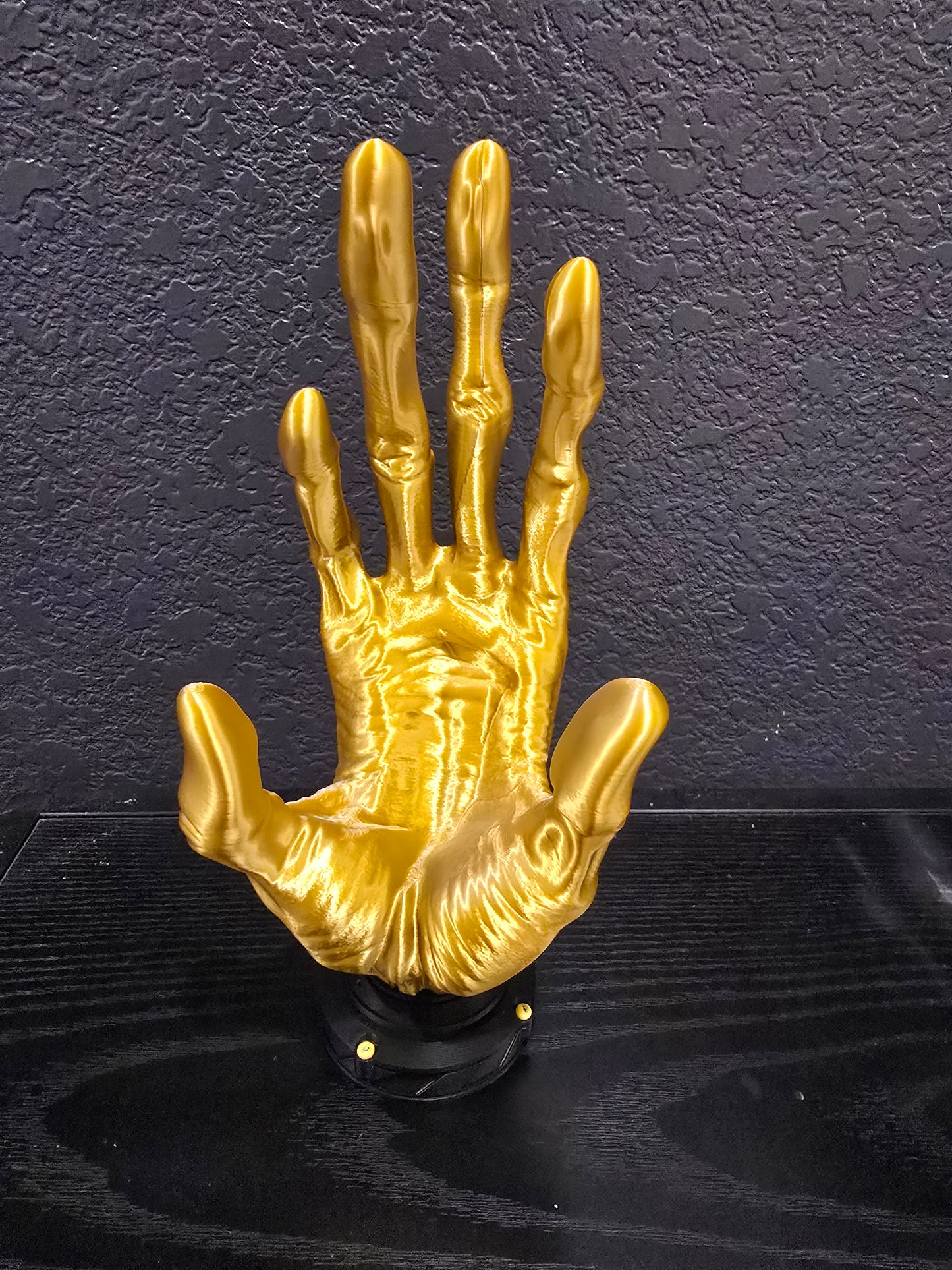 6 finger Alien Controller Holder