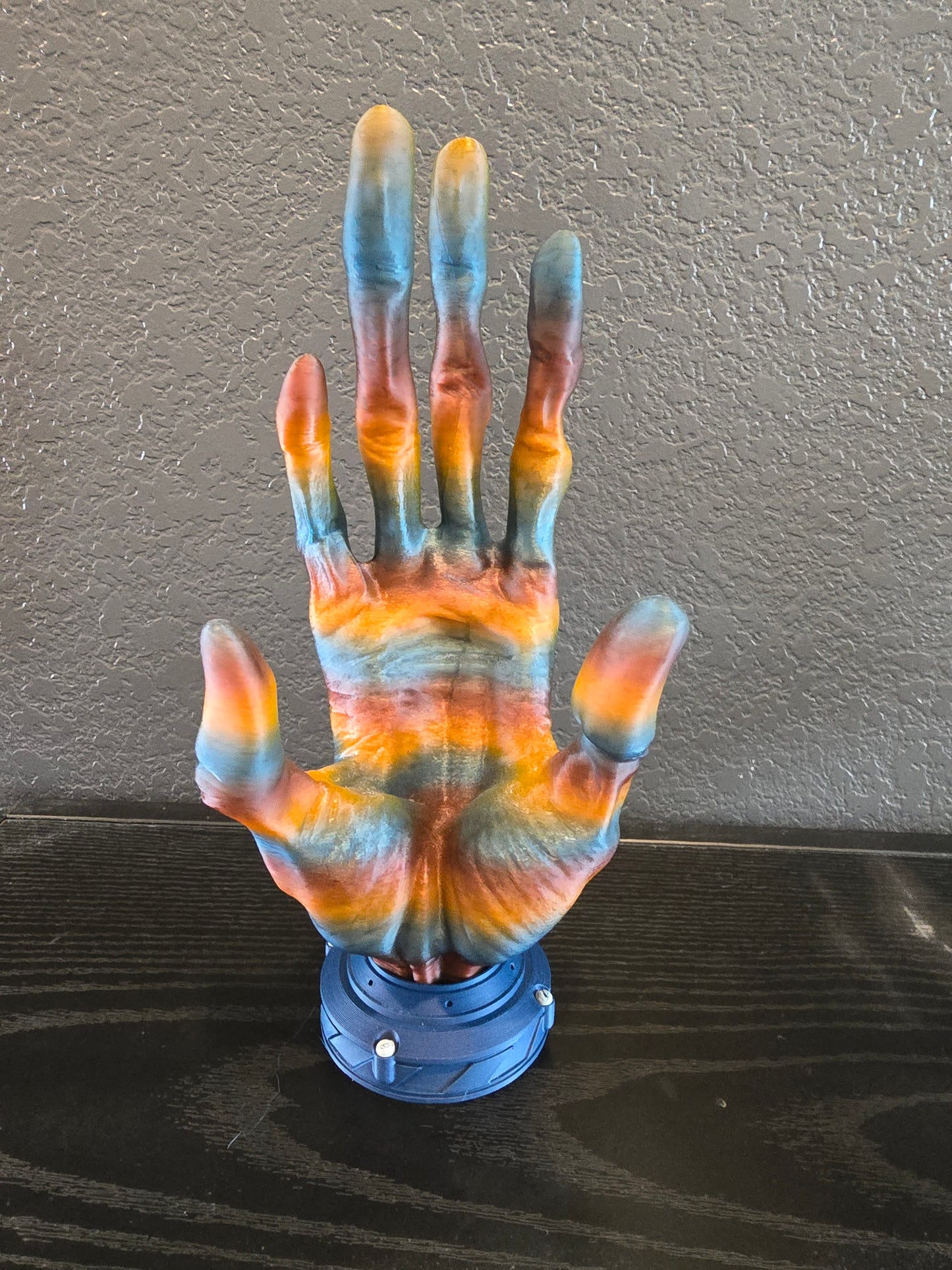 6 finger Alien Controller Holder