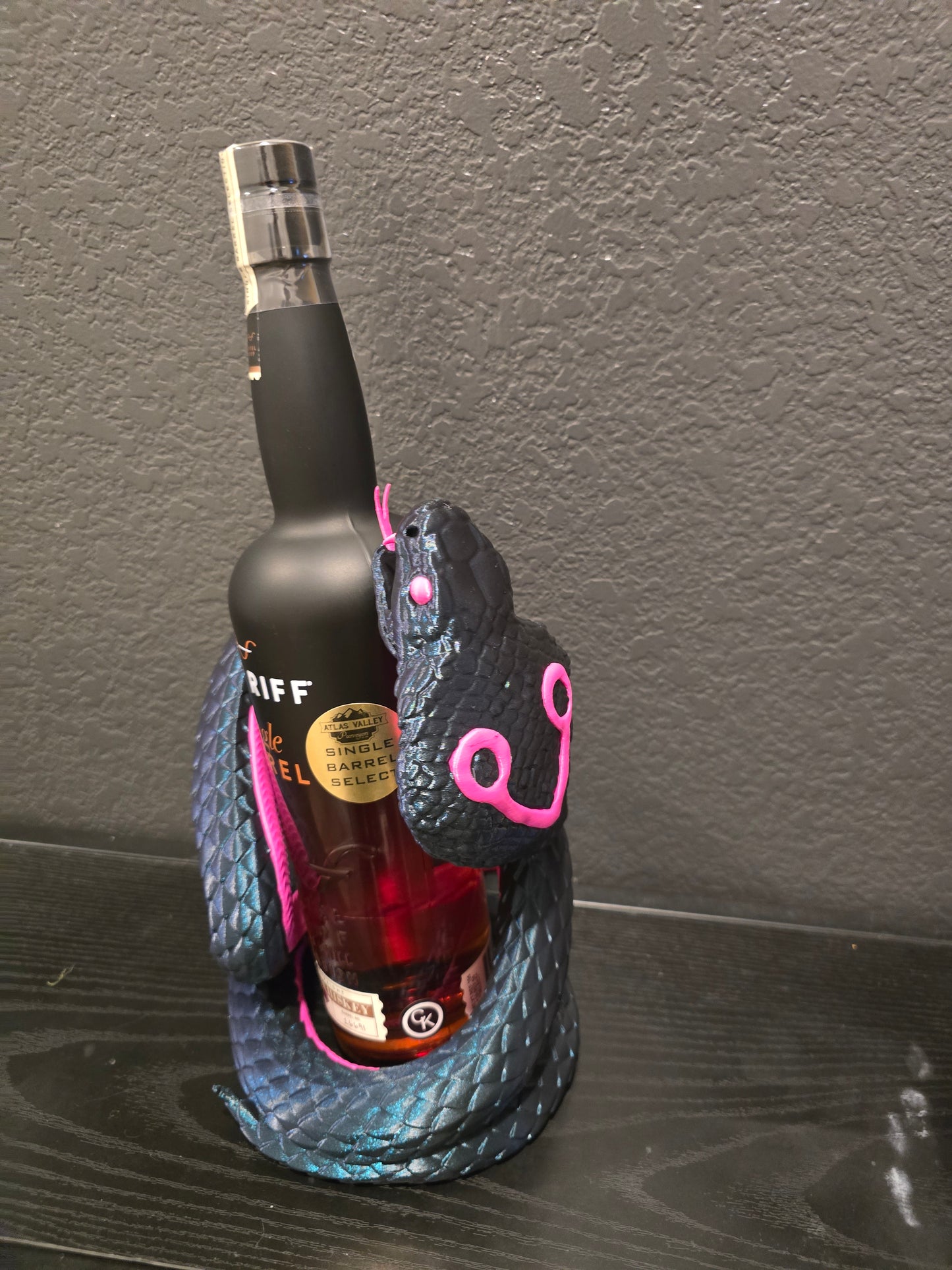 Cobra Bottle Holder