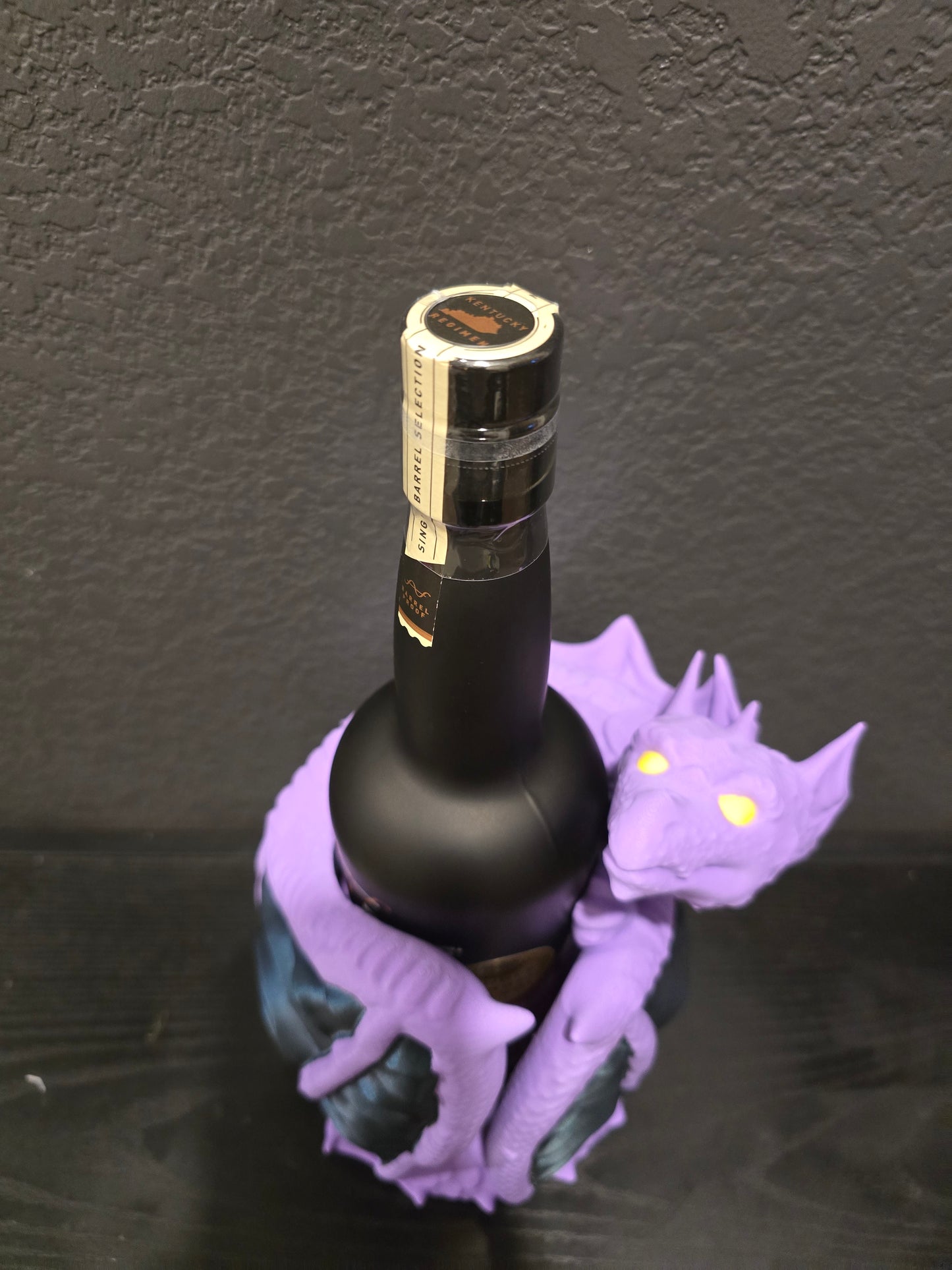 Dragon Bottle Holder