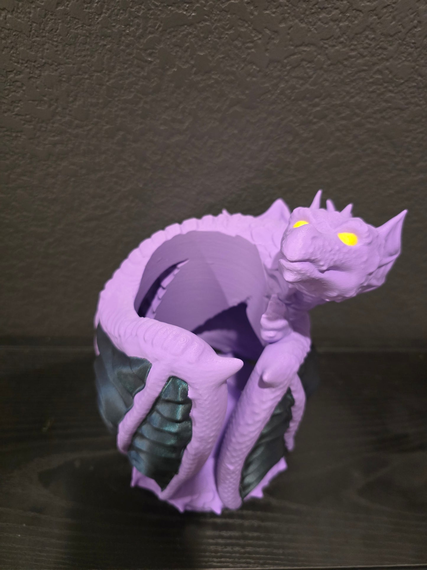 Dragon Bottle Holder